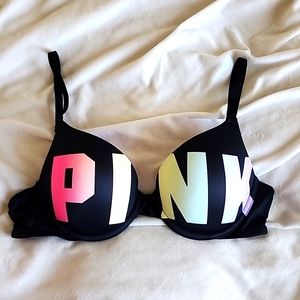 PINK Wear Everywhere Push Up